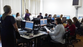 Oficina é ministrada pelos orientadores 