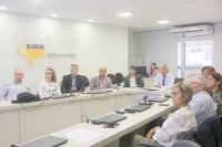 Pediatras gaúchos debatem com governo estadual implantação de partos regionalizados